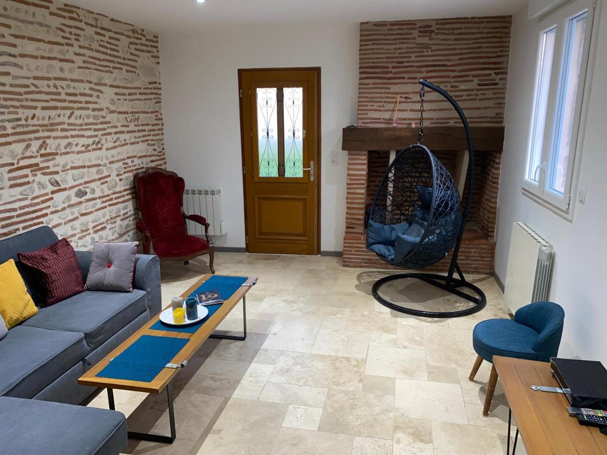 Le Cottage de Romas Villeneuve-sur-Lot Esterno foto